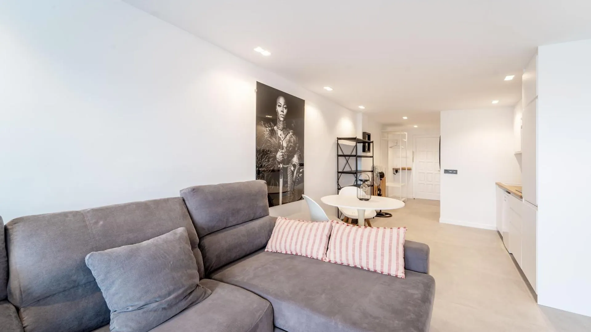 Elegante Estudio Frente Al Canal Con Terraza Empuriabrava 0*,  Spagna