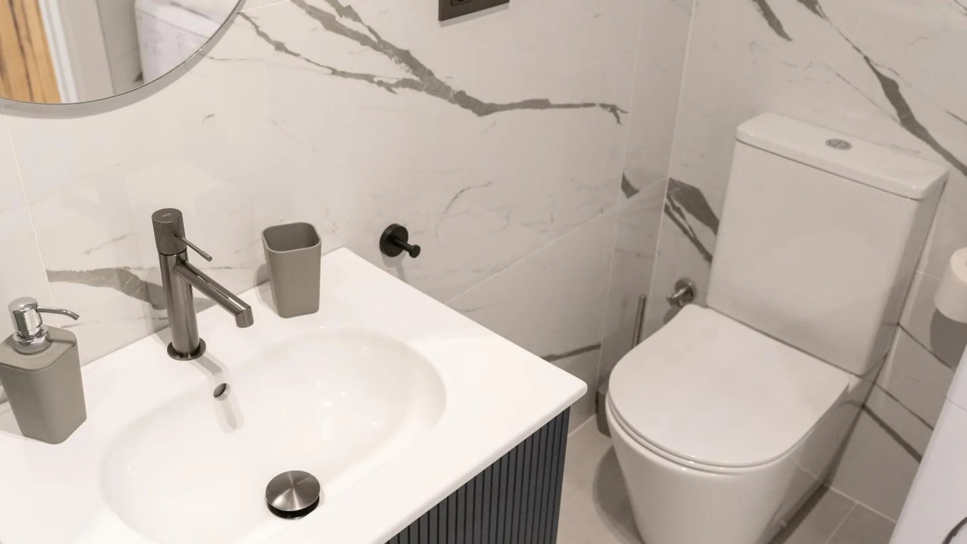 Elegante Estudio Frente Al Canal Con Terraza Empuriabrava Spagna
