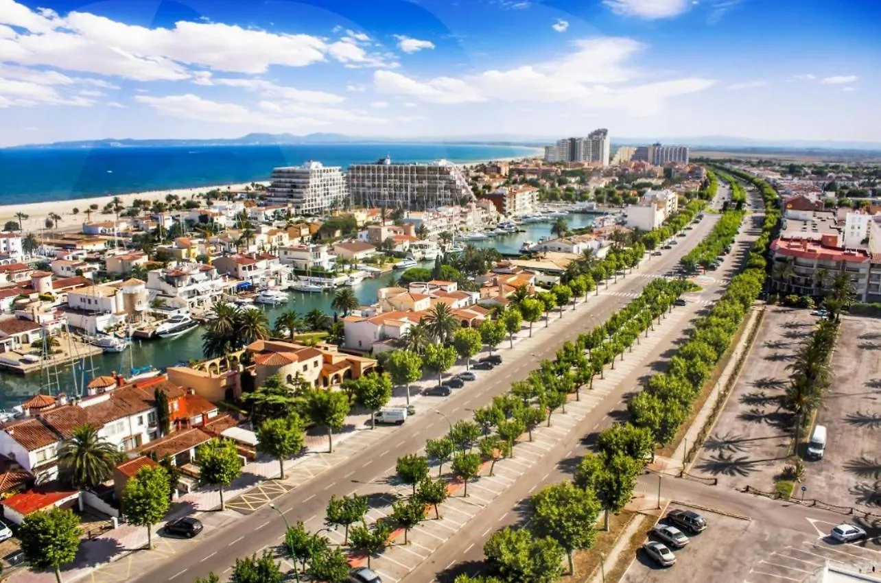 Elegante Estudio Frente Al Canal Con Terraza Empuriabrava Appartamento